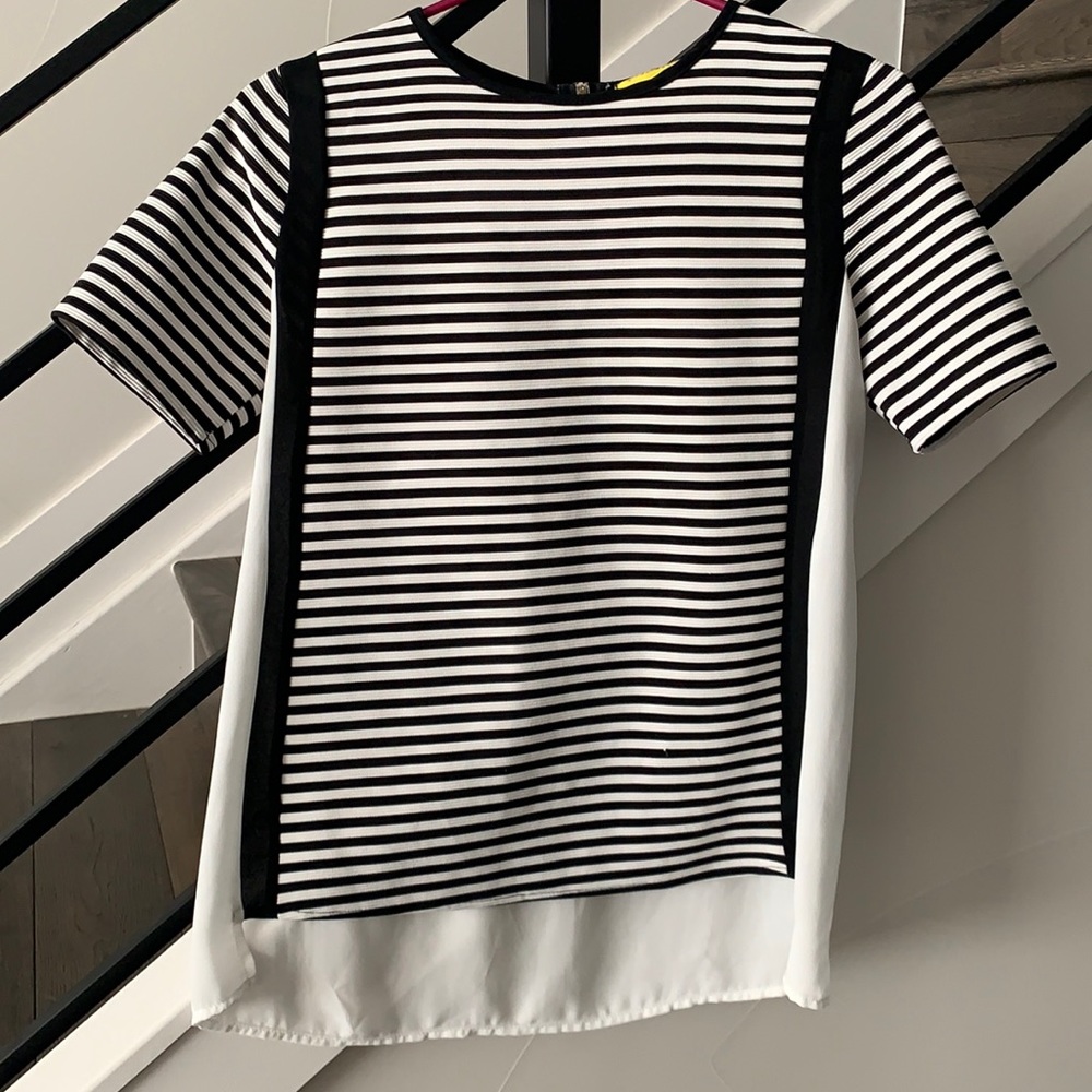 Short sleeve striped dressy tee